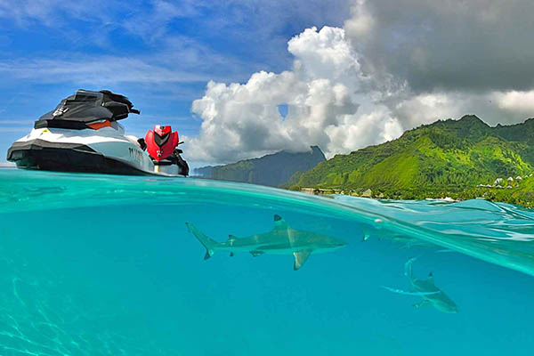 Moorea jetsky